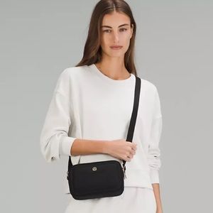 Lululemon Crossbody Camera Bag 2L
